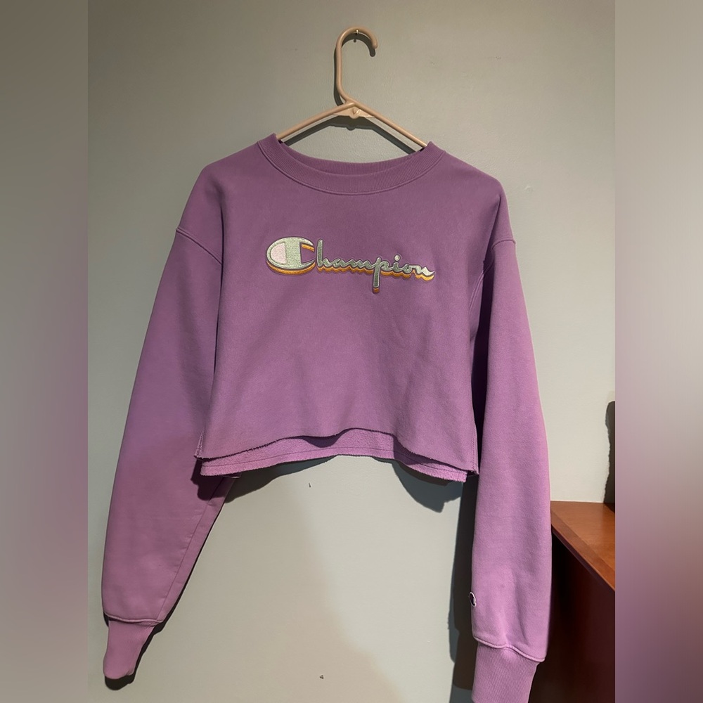 Cropped Champion Sweatshirt